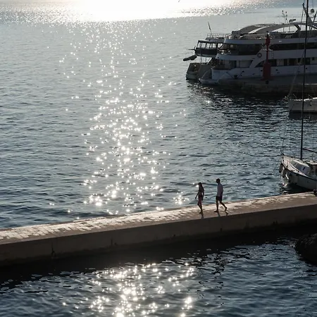 호텔 Amadria Park Royal