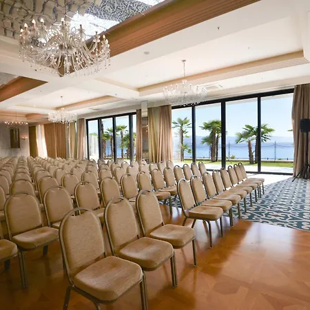 Hotell Amadria Park Royal