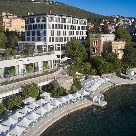 Amadria Park Royal Hotell 4*