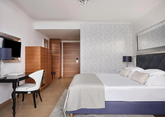 Amadria Park Royal Hotell