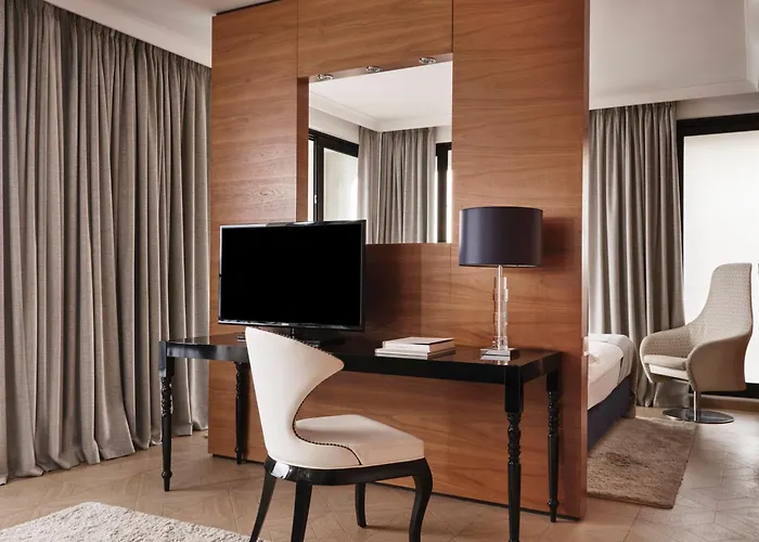 Amadria Park Royal Hotell 4*